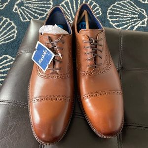 Cole Haan mens 10.5 brown shoes never worn new with tags